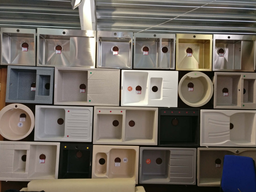 showroom_111448.jpg showroom_111448.jpg